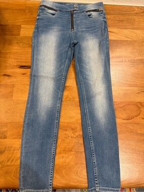 BDG ‘High Rise Twig Ankle’ Zip-Front Jeans Size 28